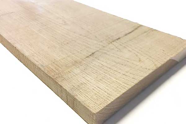 Massief hout als materiaal voor een kast op maat